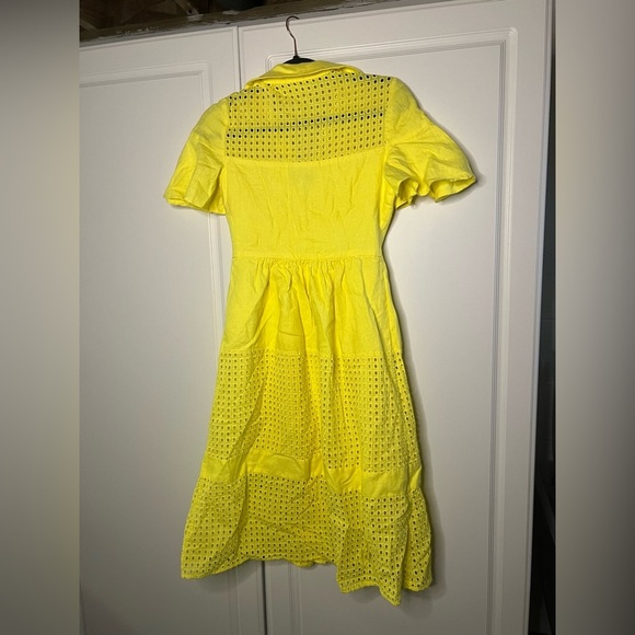 Belle Badgley Mischka Dailey Eyelet Linen Dress - Picture 11 of 12